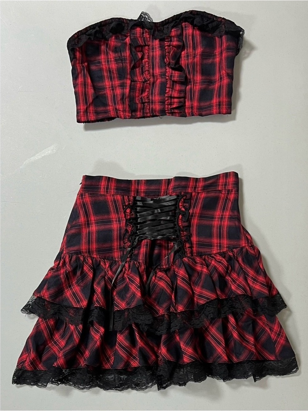 Red Plaid Lace-Up Corset Ruffle Skirt & Crop Top Matching Set Coords Size S 🖤♥️✨